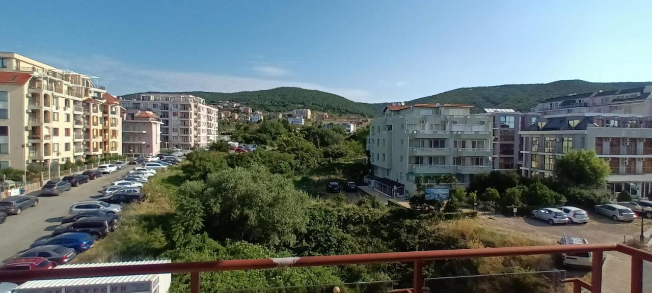 200 M море * Светий Влас